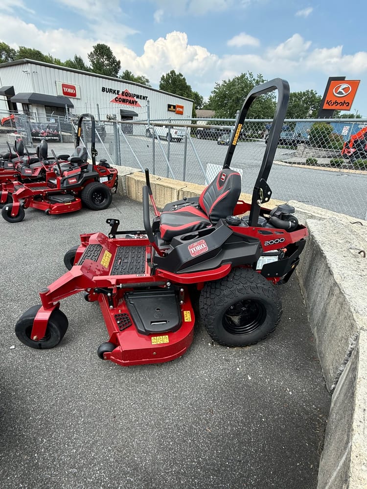 Toro 2000 Series 60″ Commercial Zero Turn Mower – 77288