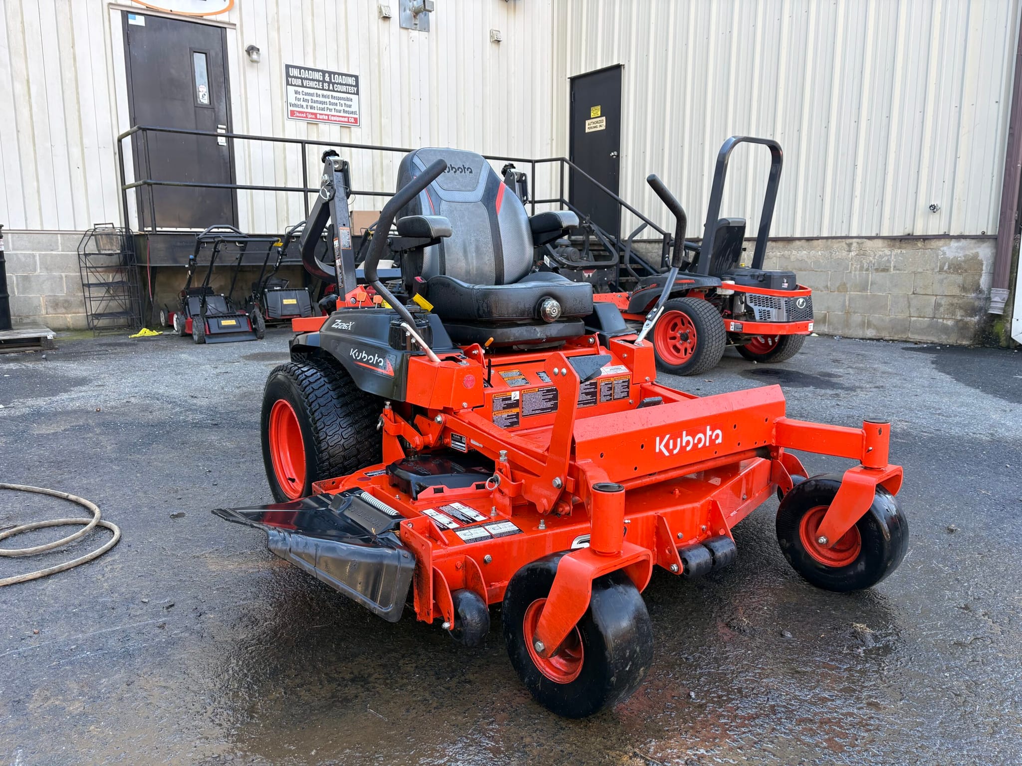 Kubota Z726XKWNC-60 Commercial Zero Turn “Demo” Mower #B0217