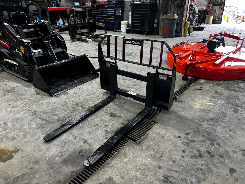 Land Pride PFL3048 – 48″ Pallet Forks for Tractors