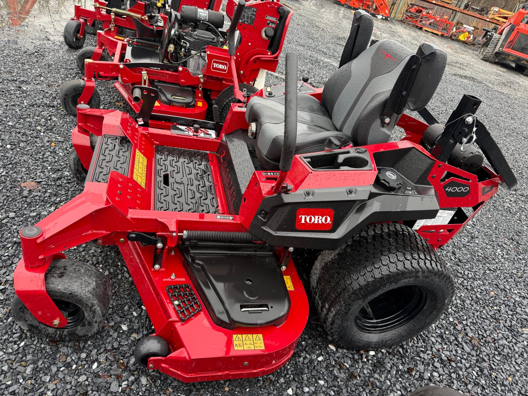 Toro 4000 Pro Series 60″ Commercial Zero Turn Mower – 74035