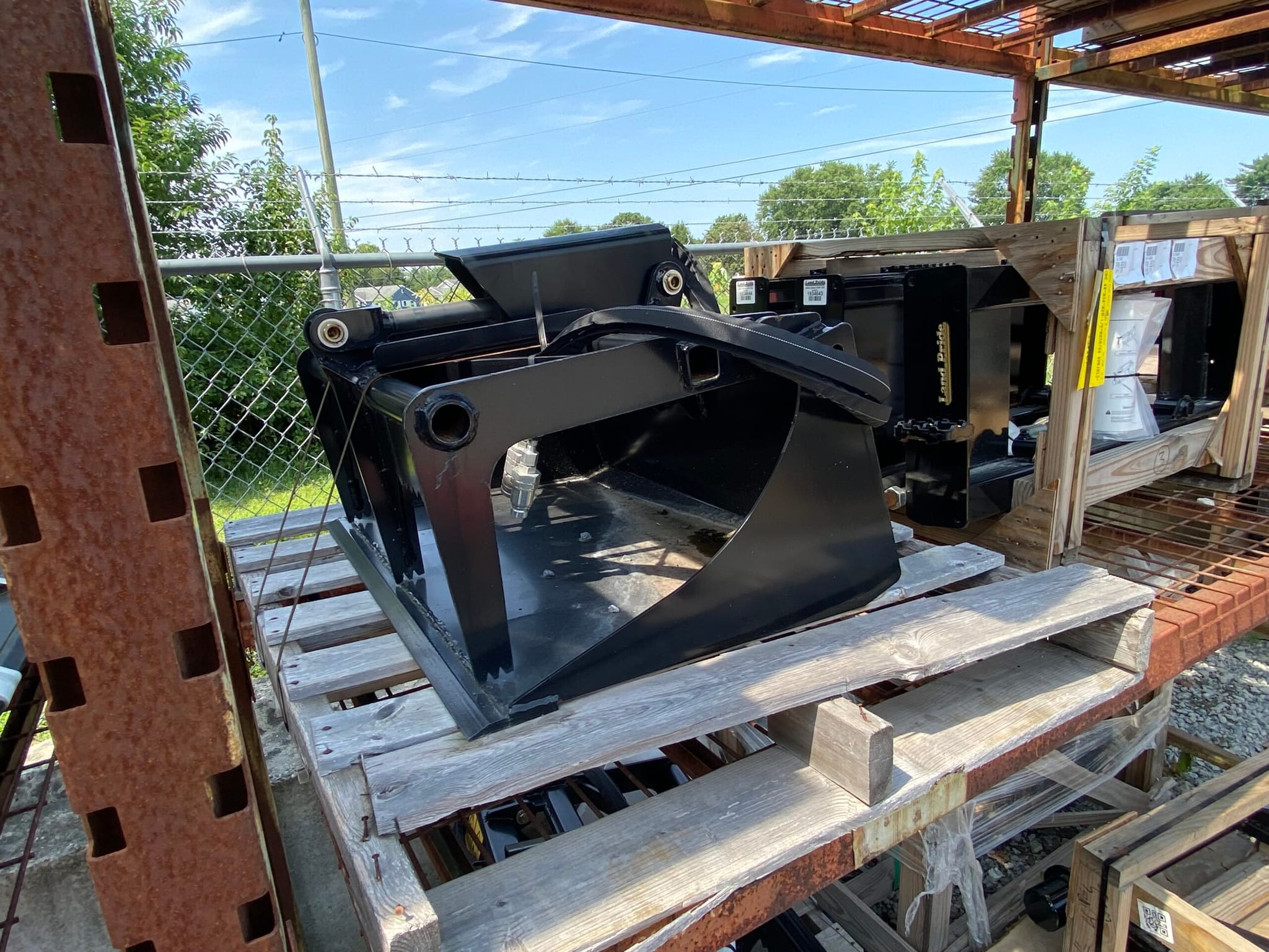 Toro Dingo Grapple Bucket – 22590