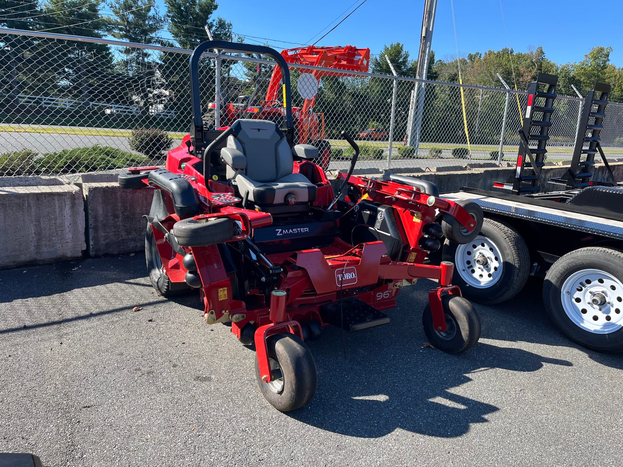 Toro 7500 Series 96″ Commercial Batwing Zero Turn – Diesel Rear Discharge – 72098