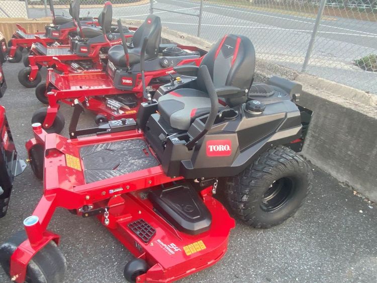 Toro 75305 Titan 54″ Zero Turn Mower