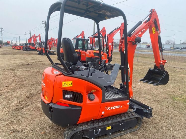 Kubota KX018-4R1 Open ROPS w 18″ QA Bucket