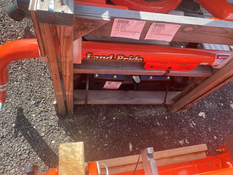 LAND PRIDE PD15 POST HOLE DIGGER CLEARANCE