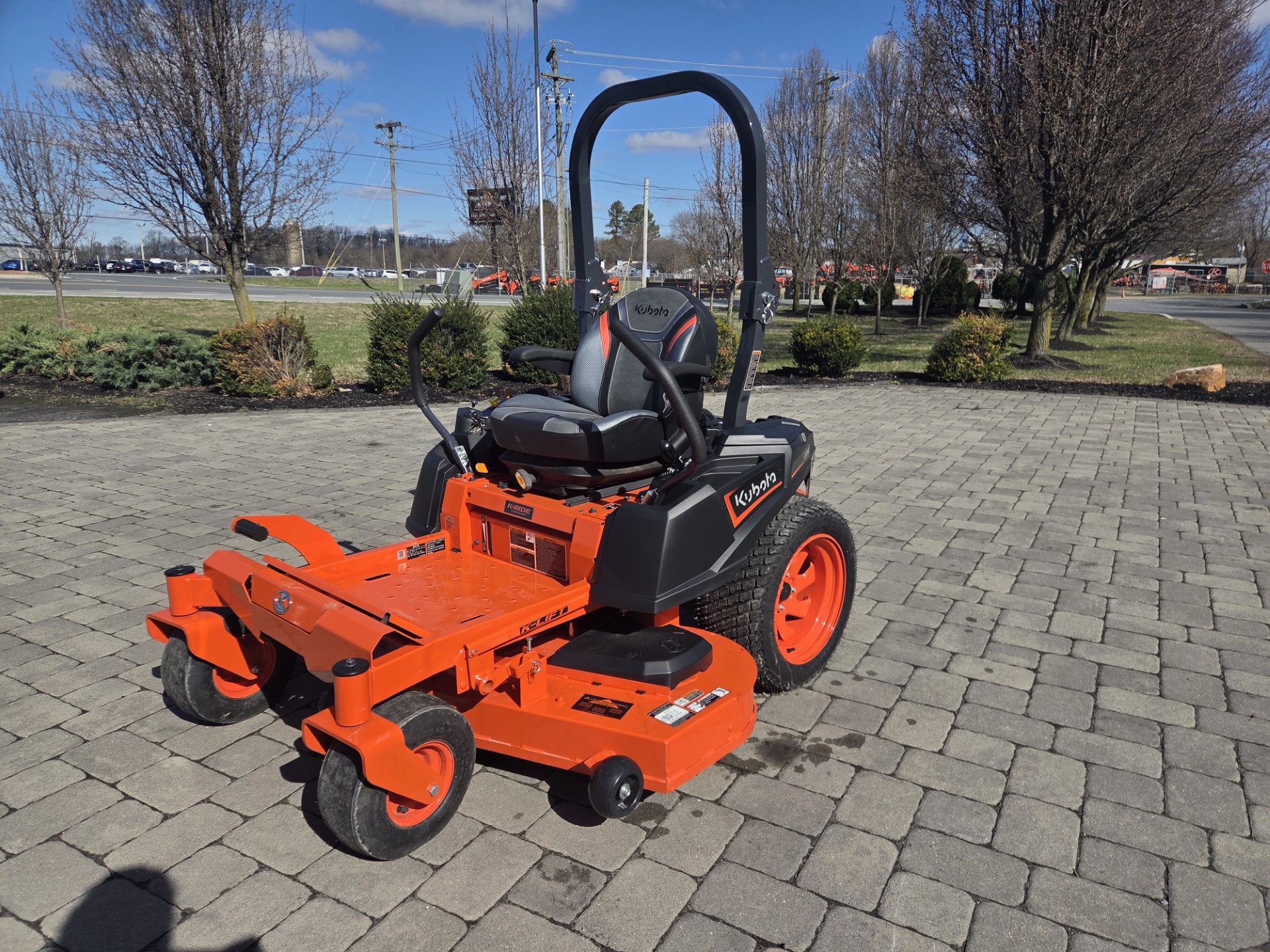 Kubota Z252KW-54 – 54″ Zero Turn Mower - Burke Equipment
